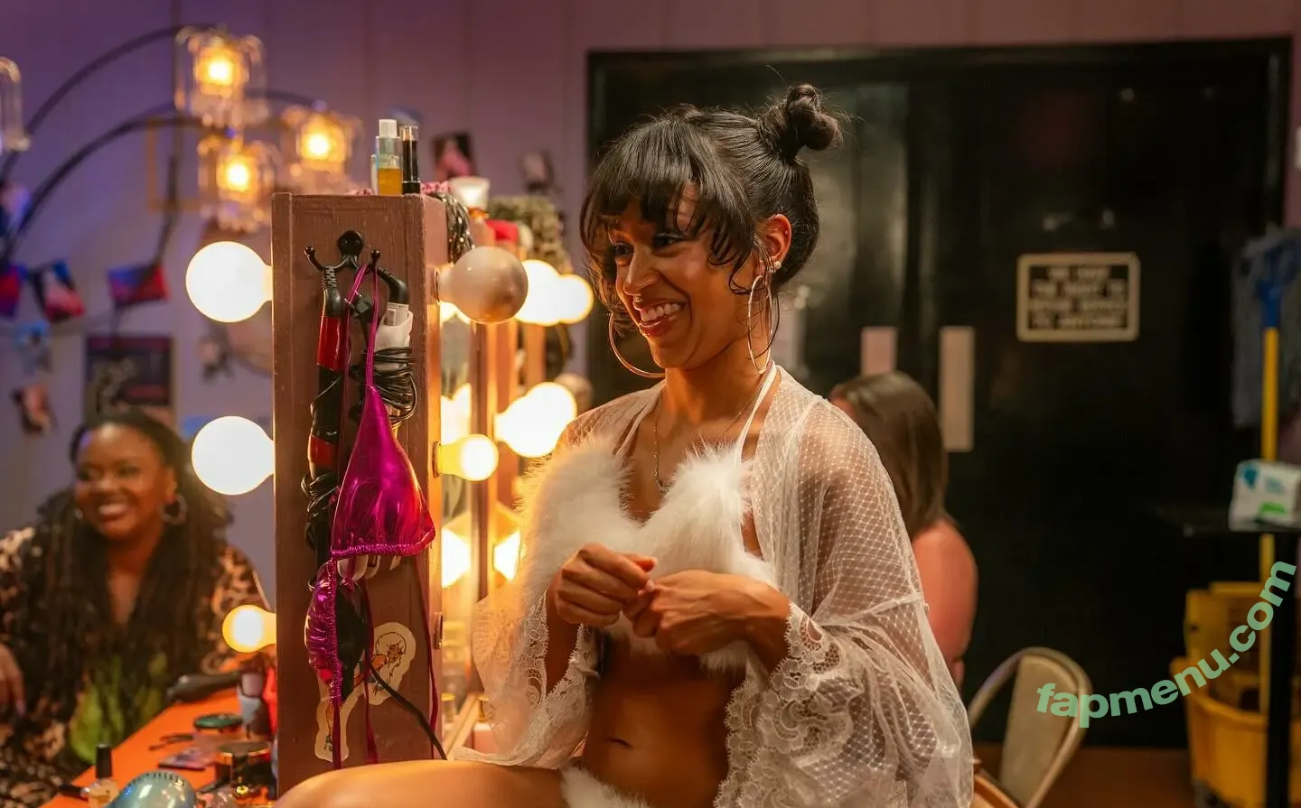 Liza Koshy nude photo #0208 (lizakoshy)