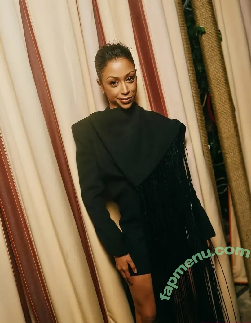 Liza Koshy nude photo #0285 (lizakoshy)