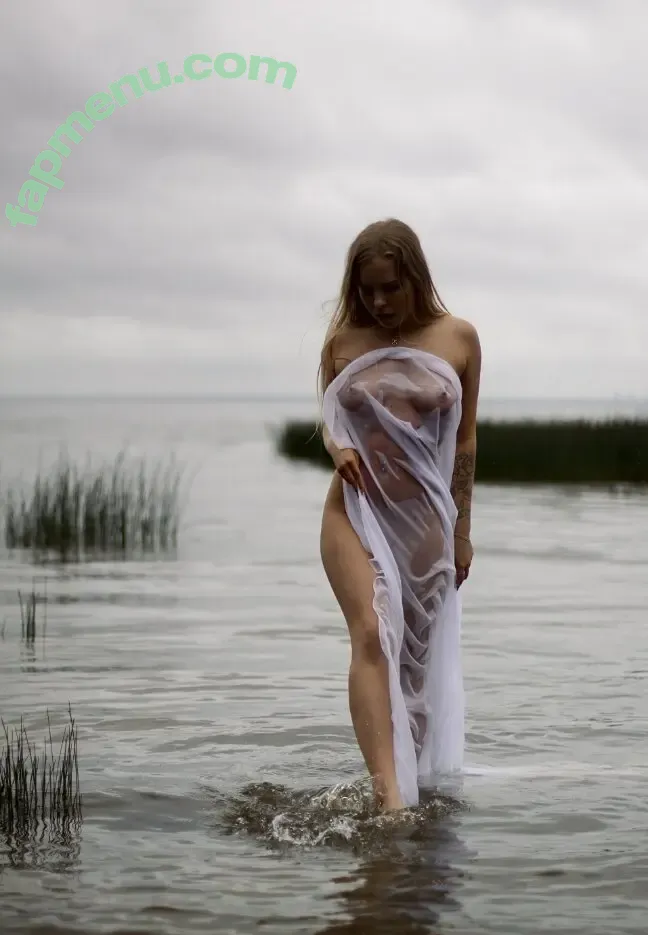 Liza_risky nude photo #0004 (Liza_risky)