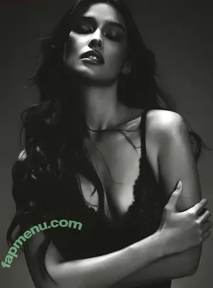 Liza Soberano / lizasoberano nude photo #0070