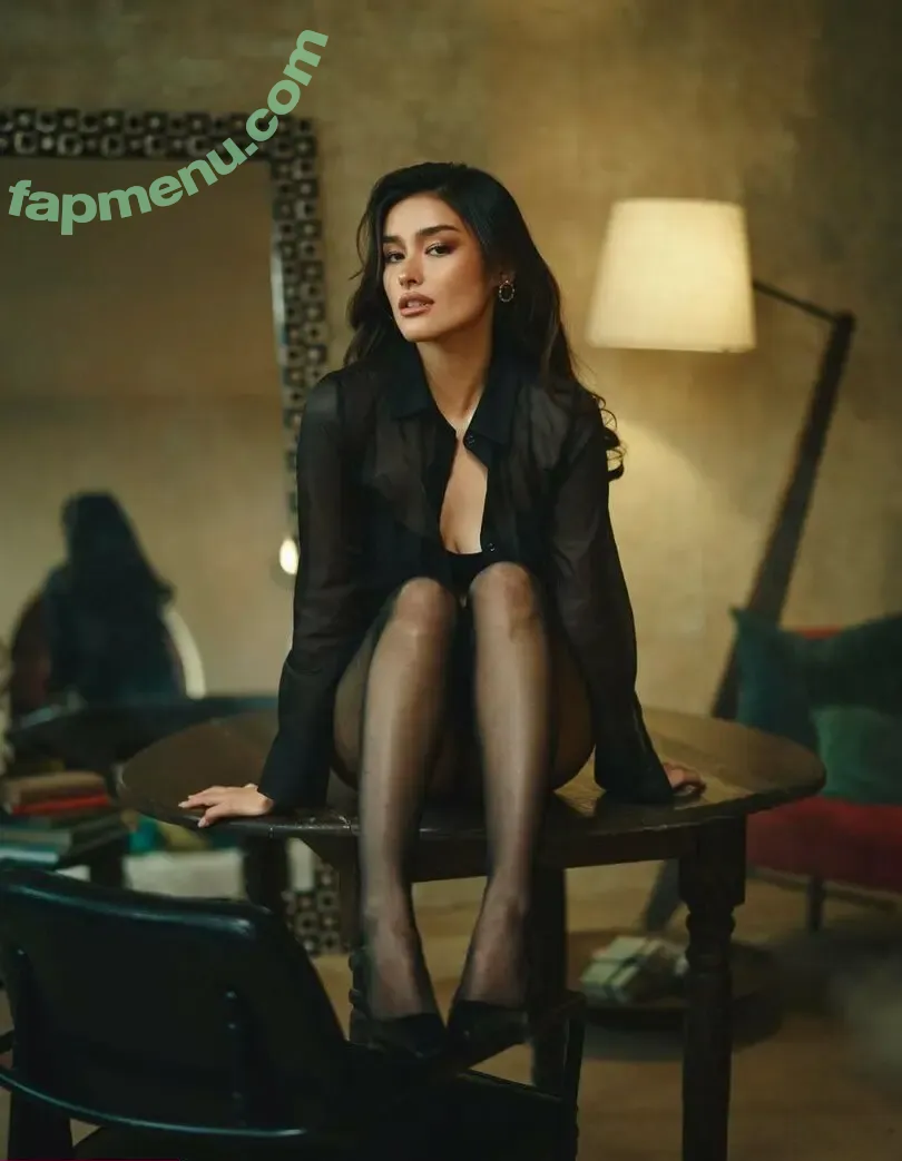 Liza Soberano nude photo #0074 (lizasoberano)