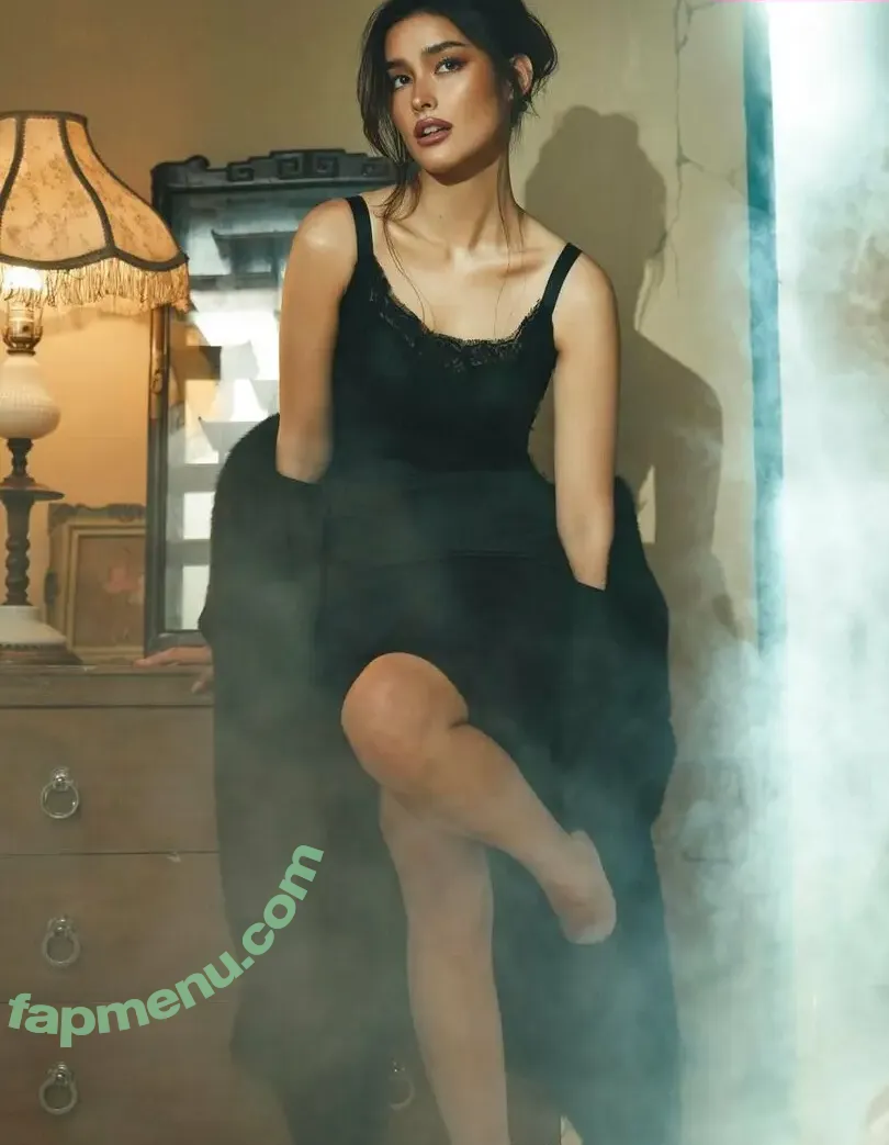 Liza Soberano nude photo #0083 (lizasoberano)