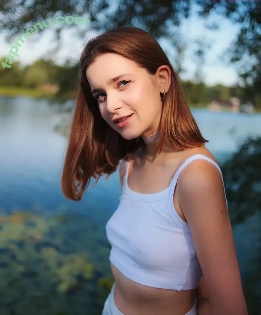 Liza Voroncova nude photo #0012 (LisaVoroncova / li.voroncova)