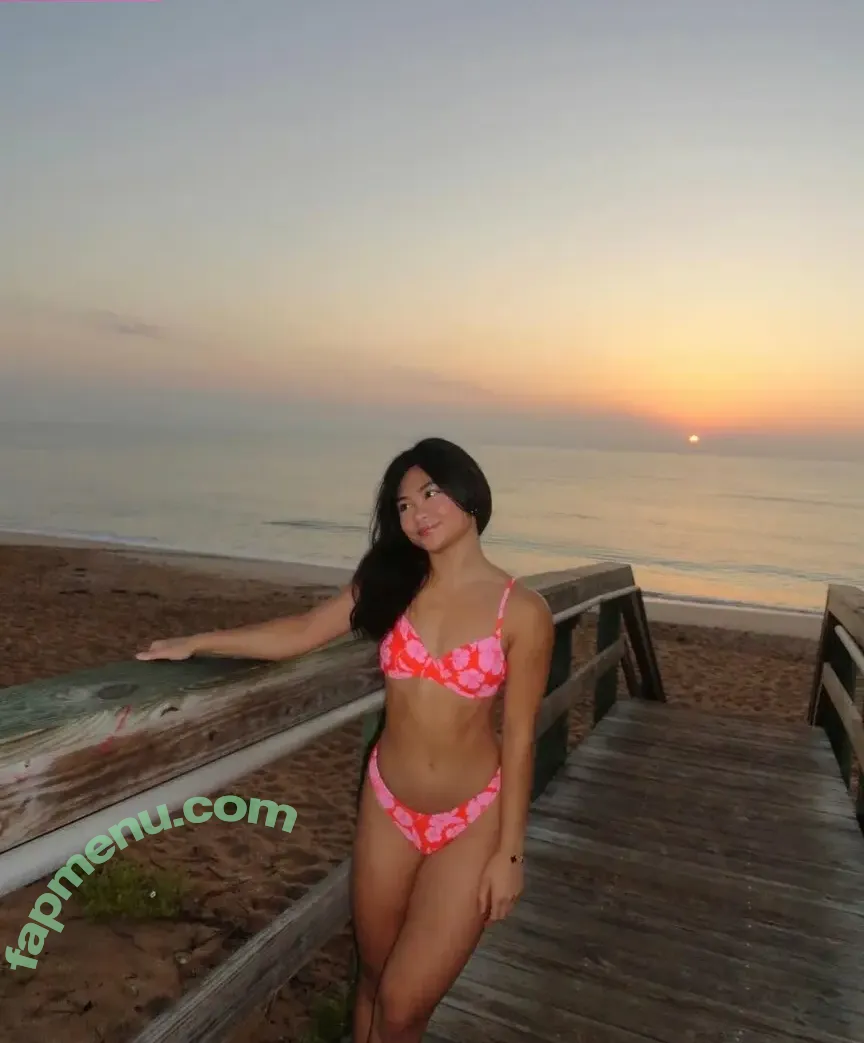 Lizelle Pear nude photo #0006 (lizelle.pear / lizellepear)