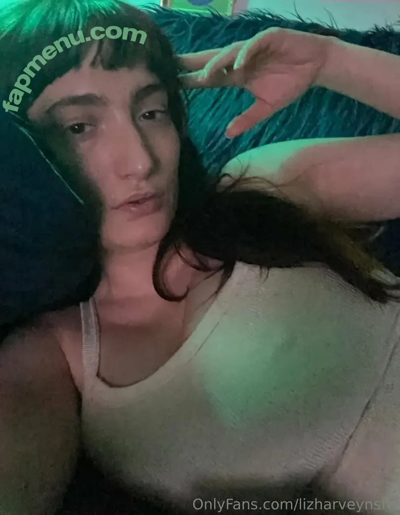 lizharveynsfw nude photo #0066 (lizharvey__)