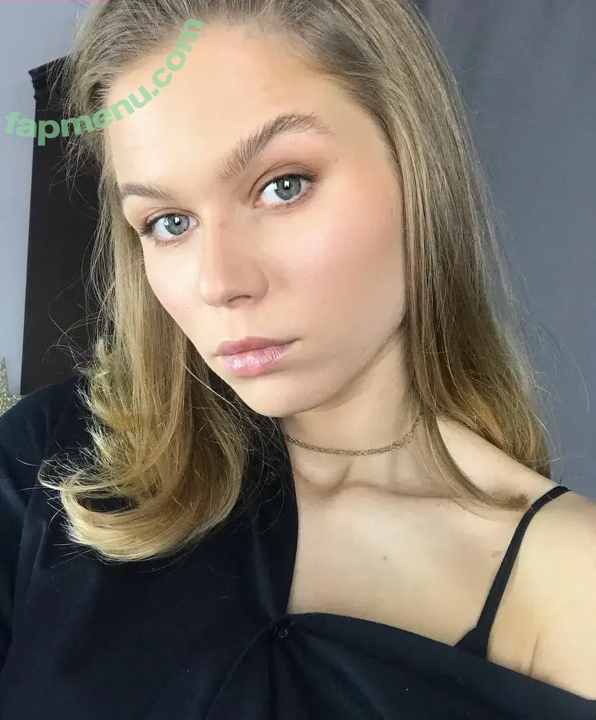Lizi Asmr nude photo #0082 (LiziASMR / isabel.imagination)