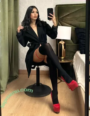  nude photo #0005