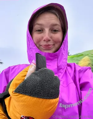 liztravels / liz travels nude photo #0075