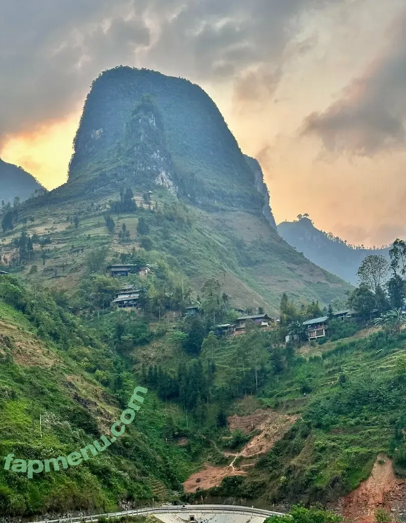 liztravels nude photo #0090 (liz travels)