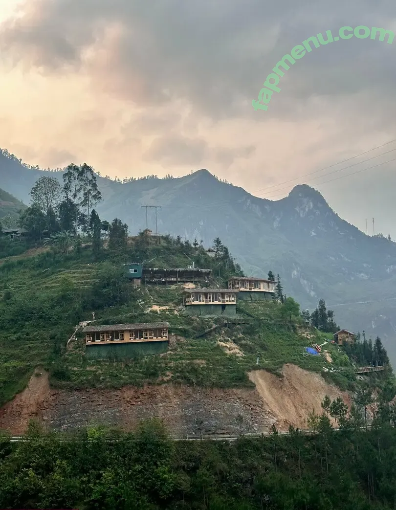 liztravels nude photo #0091 (liz travels)