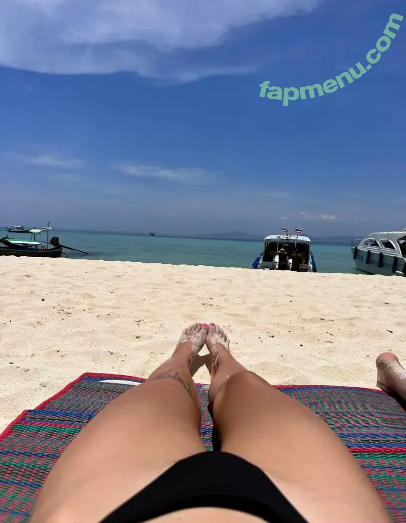 liztravels nude photo #0124 (liz travels)