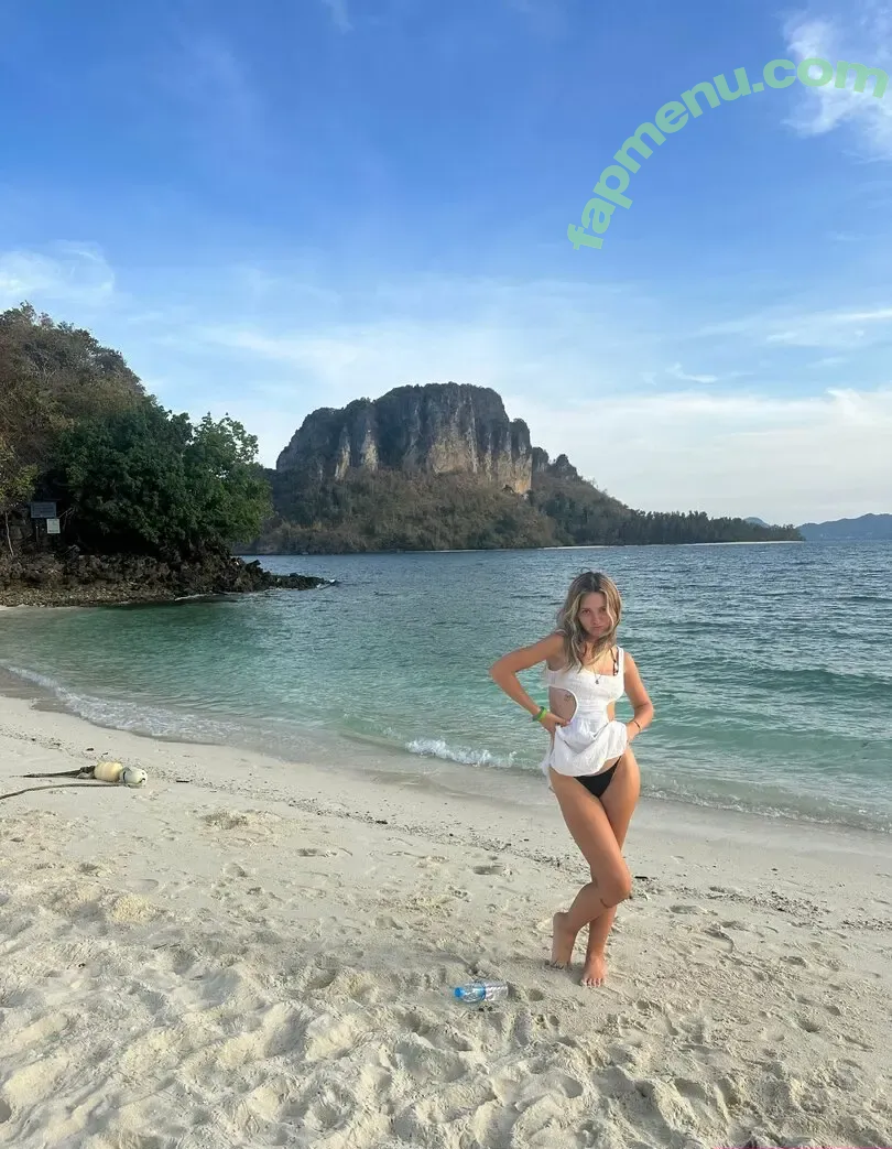 liztravels nude photo #0133 (liz travels)