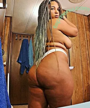 Lizzbbae / LIIZZBBAE / liiz_ba_ nude photo #0015