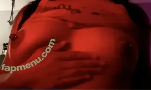 Lizzbitz / mrsjeremyshada nude photo #0007
