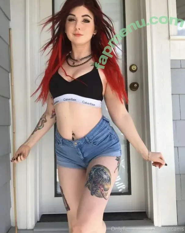 Lizzi Blake nude photo #0542 (BlakeLizzi / LizziBlakeCams)