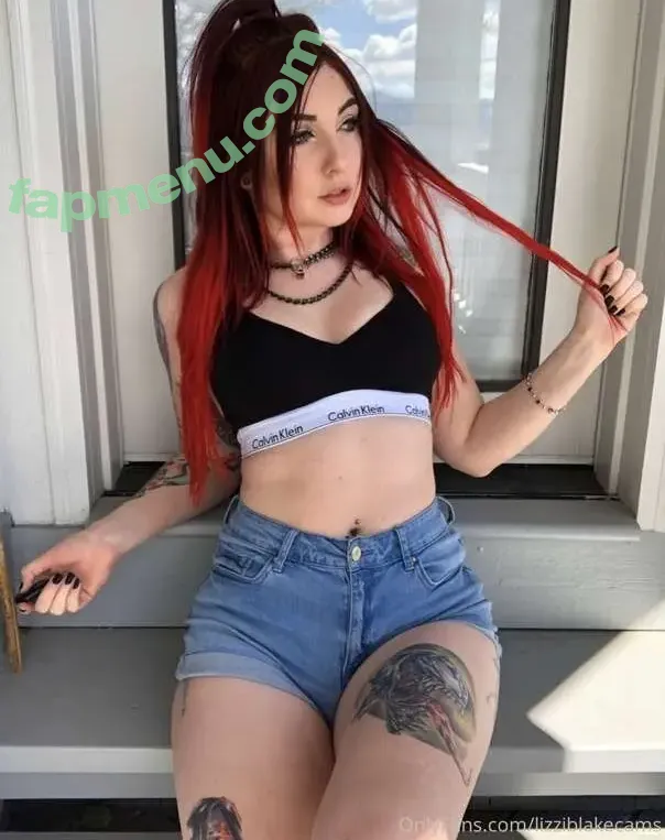 Lizzi Blake nude photo #0554 (BlakeLizzi / LizziBlakeCams)
