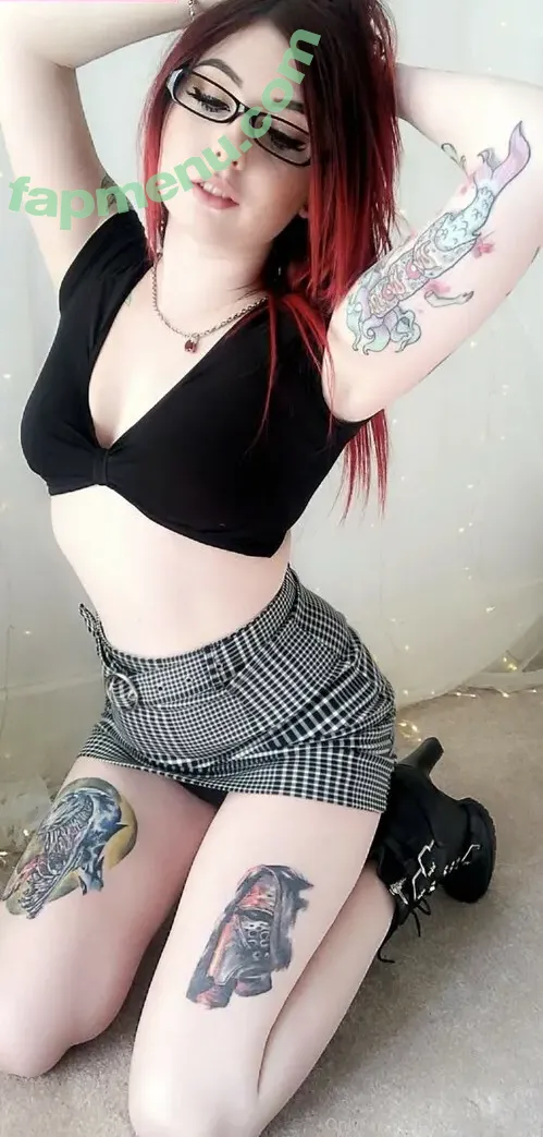 Lizzi Blake nude photo #1445 (BlakeLizzi / LizziBlakeCams)