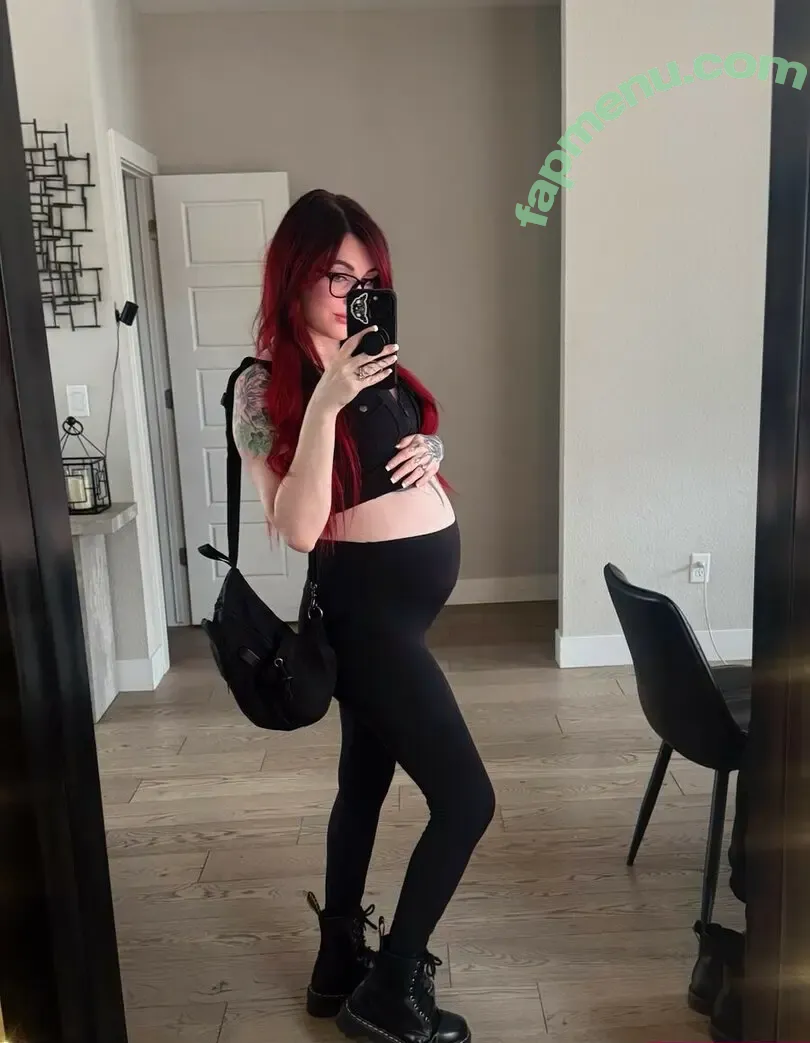 Lizzi Blake nude photo #1900 (BlakeLizzi / LizziBlakeCams)