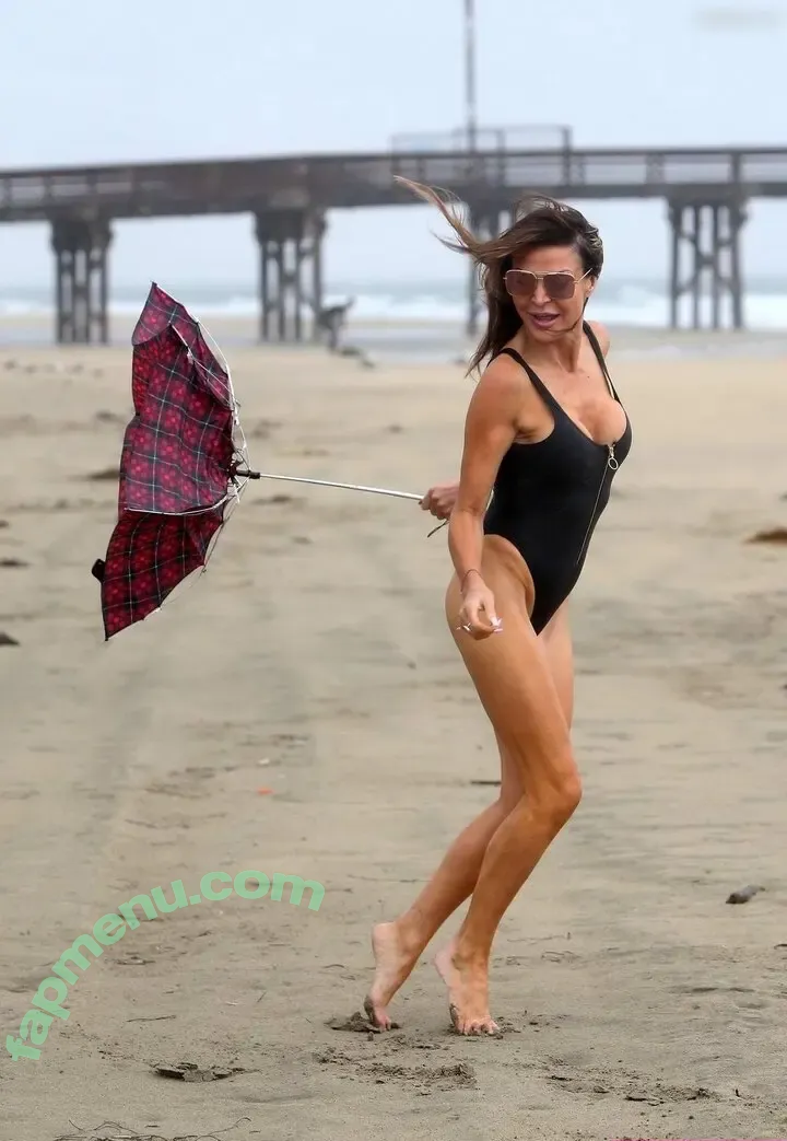 Lizzie Cundy nude photo #0089 (lizziecundy)