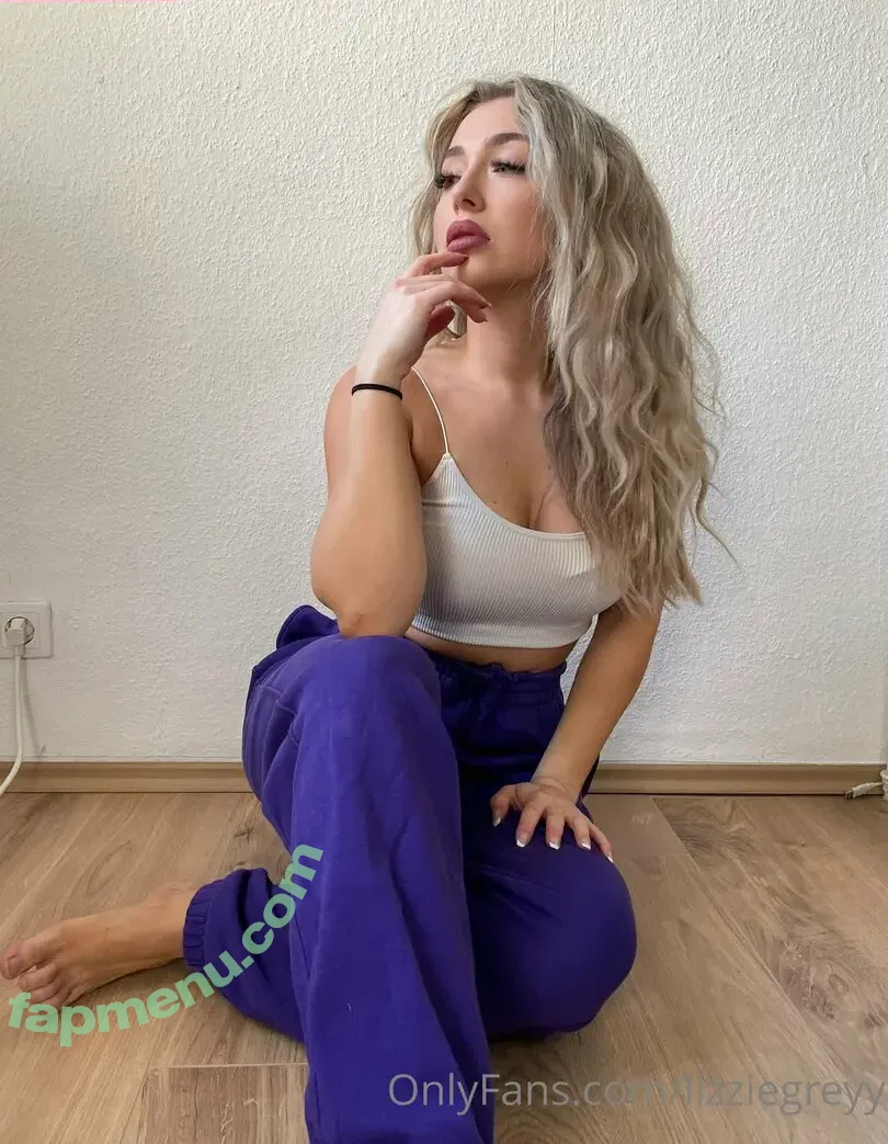 Lizzie Grey nude photo #0007 (lizziegre.zoom / lizziegreyy)