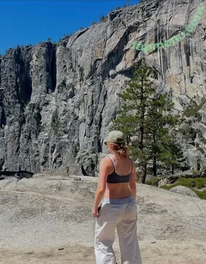 Lizzie Sennott / elizabethsaint / lizziesennott nude photo #0019