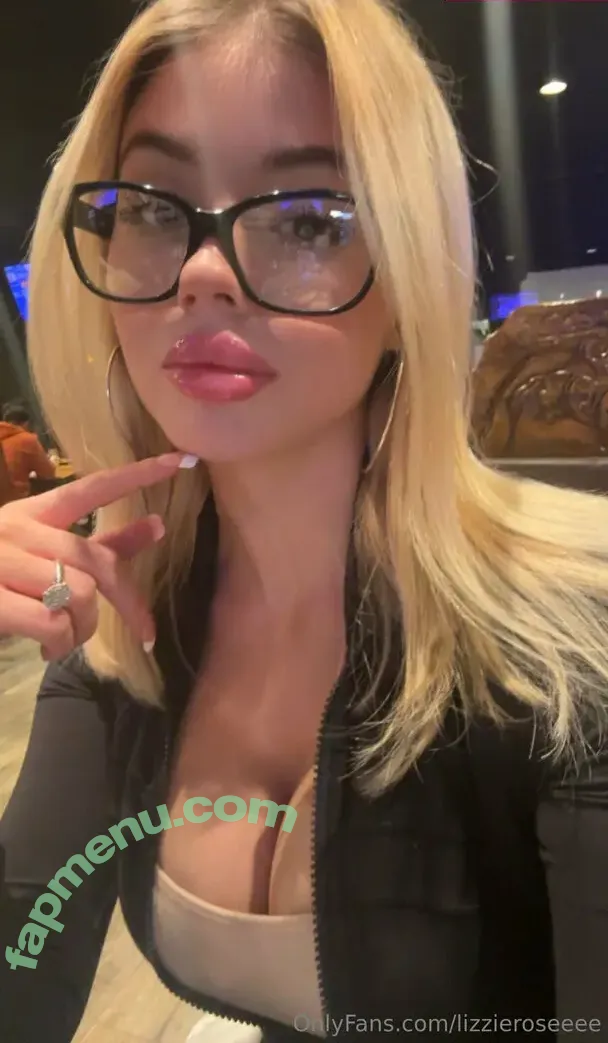 lizzieroseeee nude photo #0016 (lizzieroseeee)