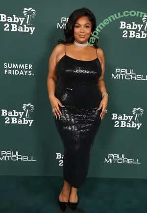 Lizzo / lizzobeeating nude photo #0132