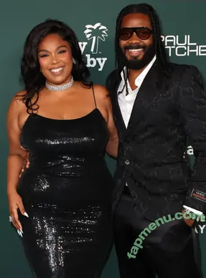 Lizzo / lizzobeeating nude photo #0138