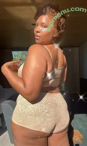 Lizzo / lizzobeeating nude photo #0170