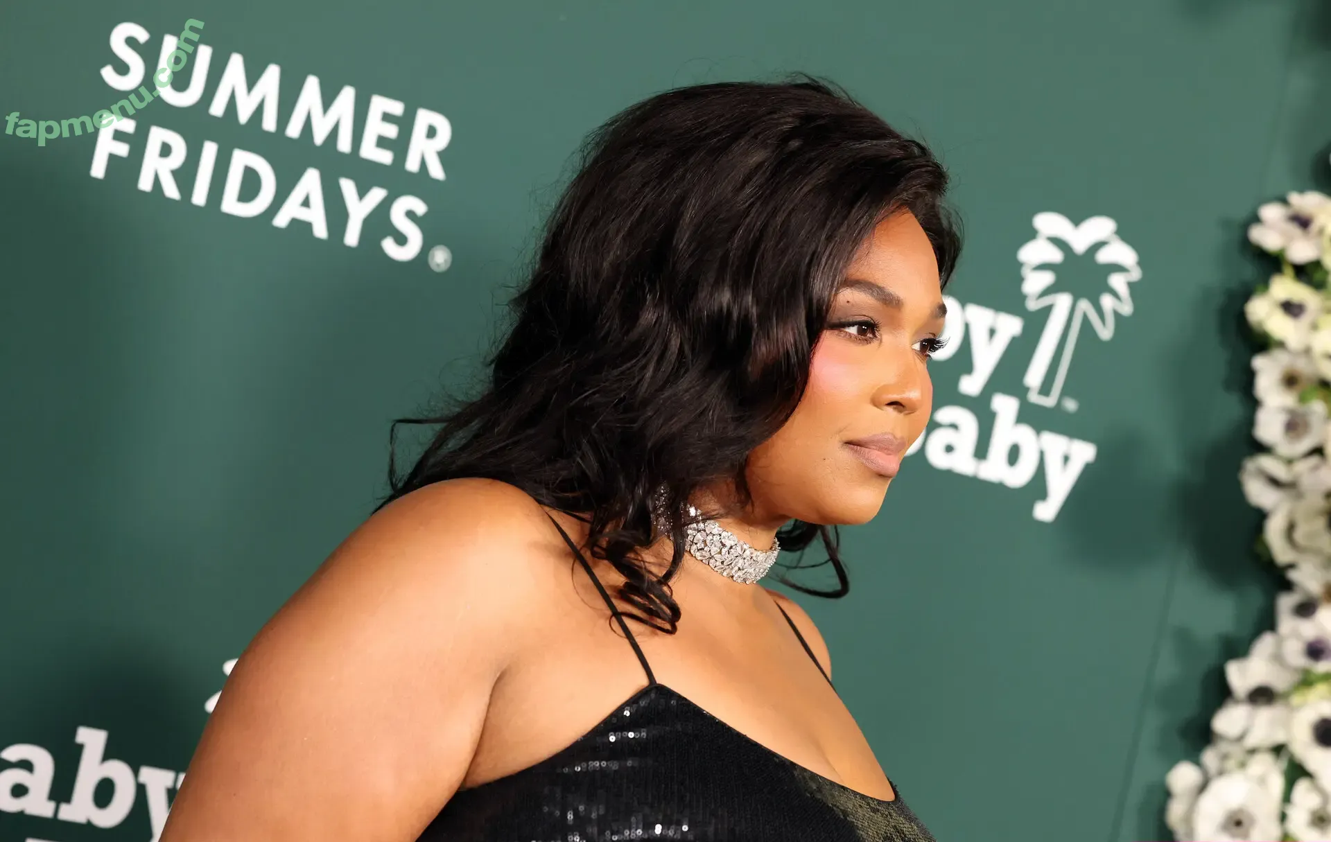 Lizzo nude photo #0151 (lizzobeeating)