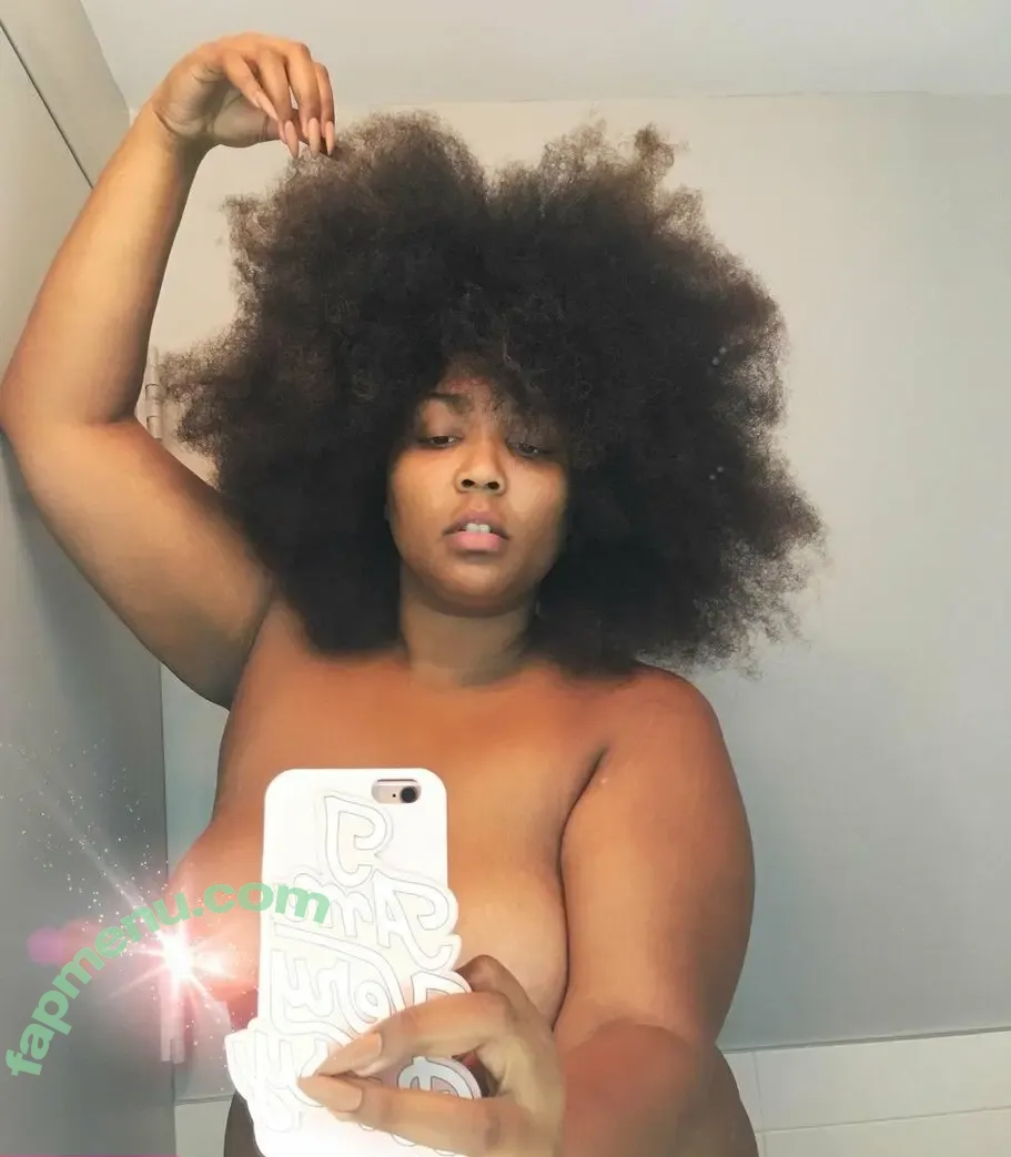 Lizzo nude photo #0193 (lizzobeeating)