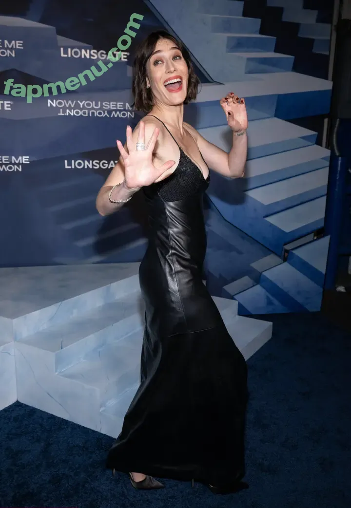 Lizzy Caplan nude photo #0276 (thelizzycaplan)