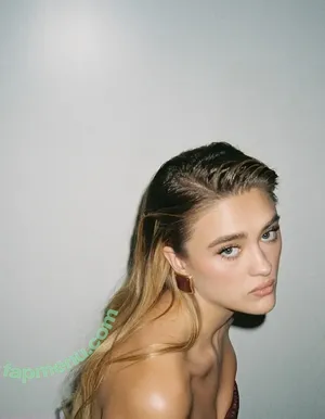 Lizzy Greene / Elizabeth Greene / LizzyGreeneOF / lizzy_greene nude photo #0142