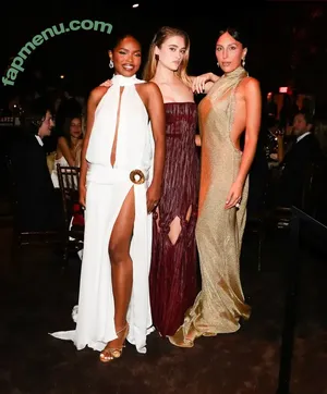 Lizzy Greene / Elizabeth Greene / LizzyGreeneOF / lizzy_greene nude photo #0152