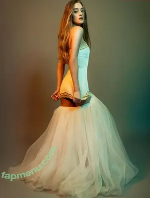 Lizzy Greene / Elizabeth Greene / LizzyGreeneOF / lizzy_greene nude photo #0174