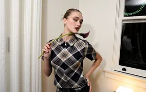 Lizzy Greene / Elizabeth Greene / LizzyGreeneOF / lizzy_greene nude photo #0189