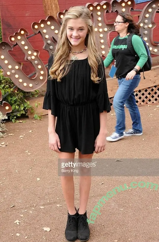 Lizzy Greene nude photo #0078 (Elizabeth Greene / LizzyGreeneOF / lizzy_greene)