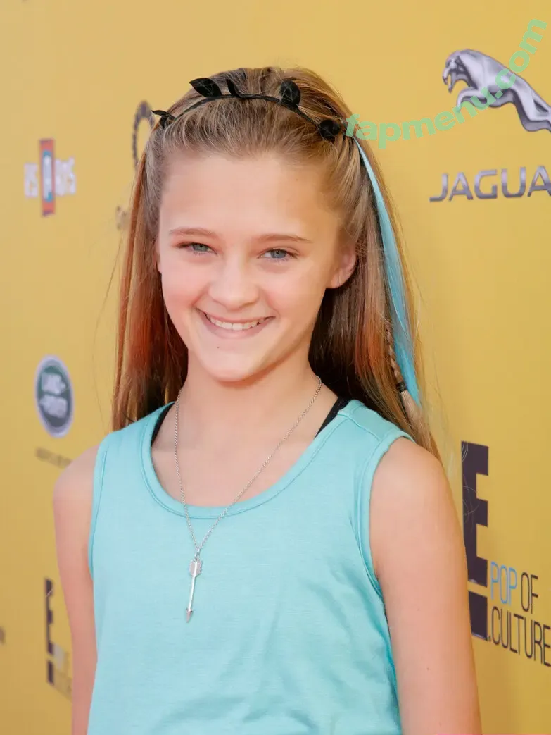 Lizzy Greene nude photo #0082 (Elizabeth Greene / LizzyGreeneOF / lizzy_greene)