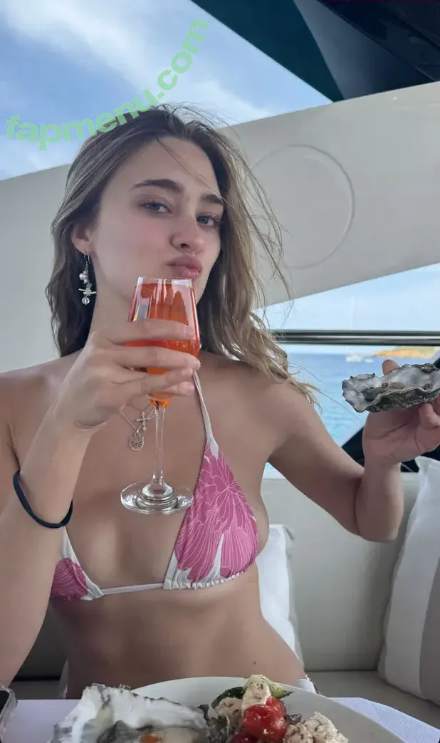 Lizzy Greene nude photo #0098 (Elizabeth Greene / LizzyGreeneOF / lizzy_greene)
