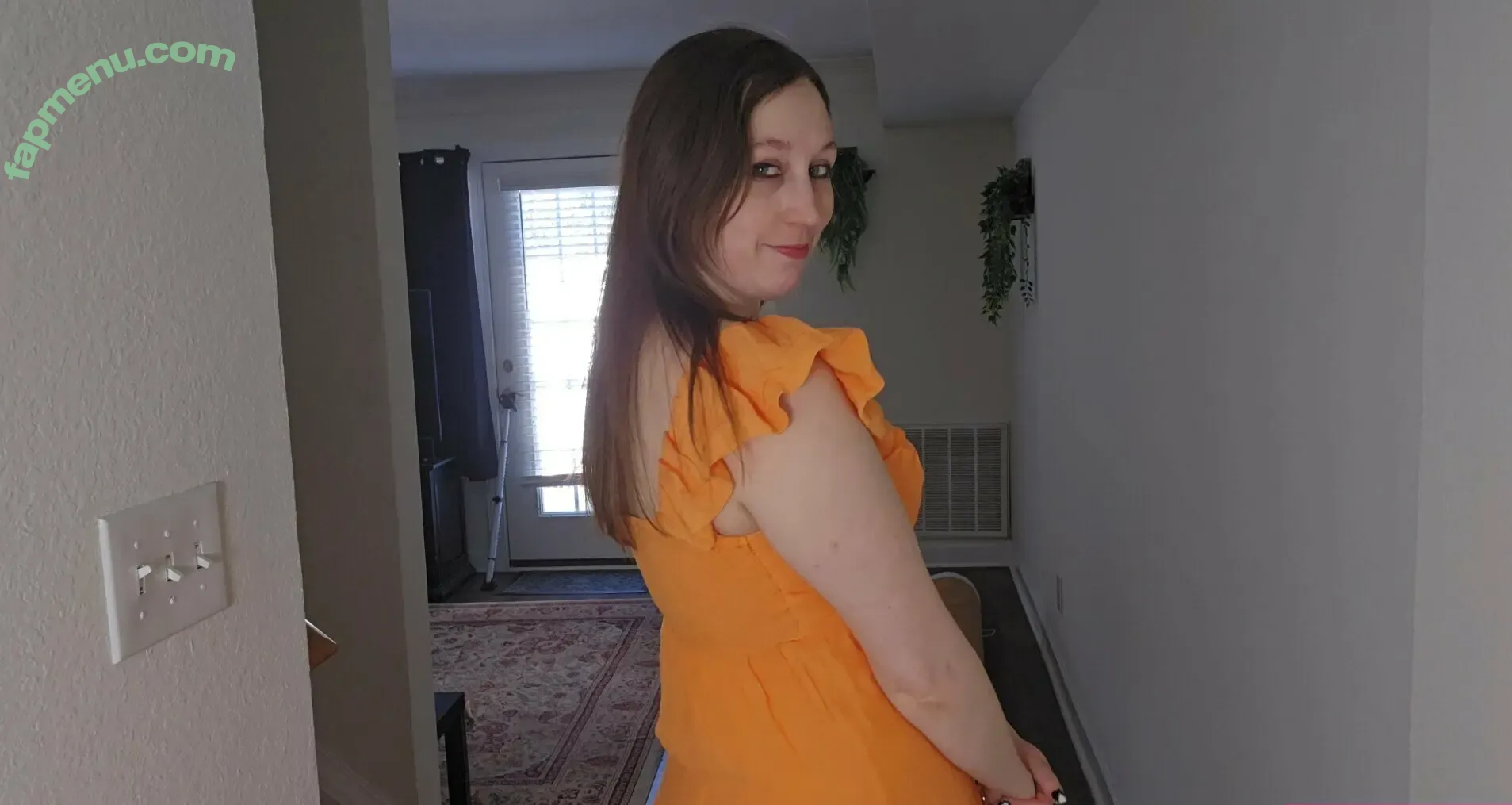 lizzymaestro nude photo #0037 (lizastrof)
