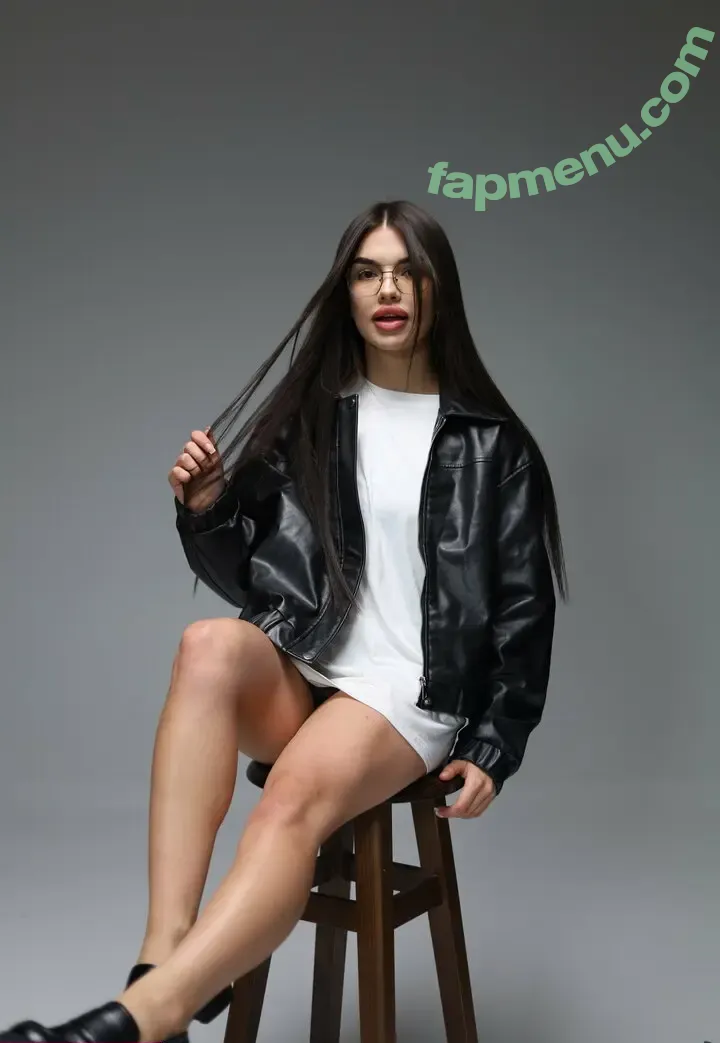 lizzysx69 nude photo #0140 (lizzymusi)