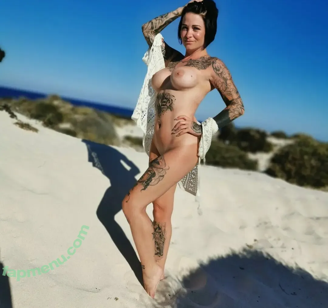 Lizzyvanhyde nude photo #0001 (lizzyvanhyde666 / lizzyvanhyde_official)