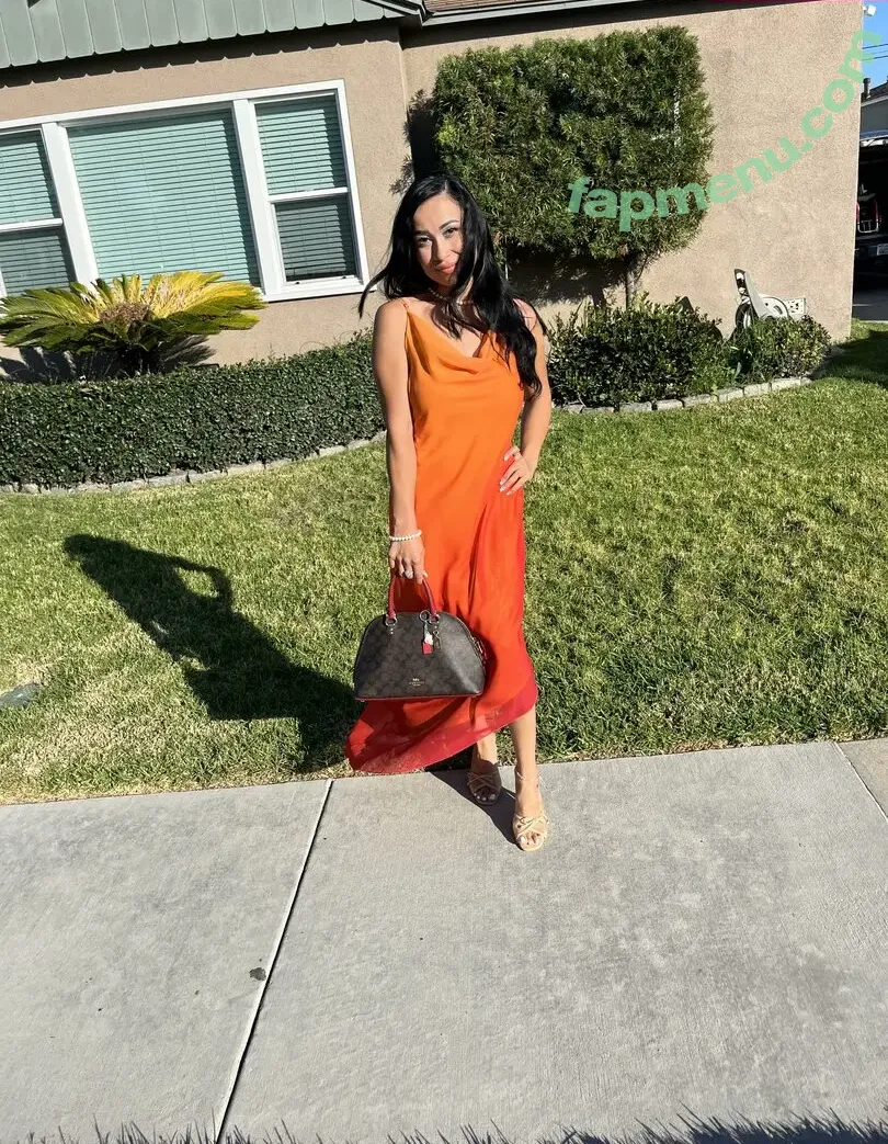 lizzywurst nude photo #1027 (luvlyzzy)