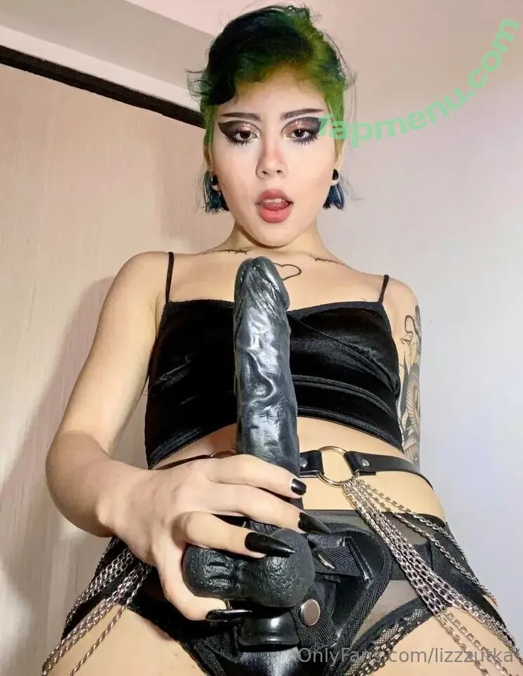 lizzzutka nude photo #0010 (lizzzutka)