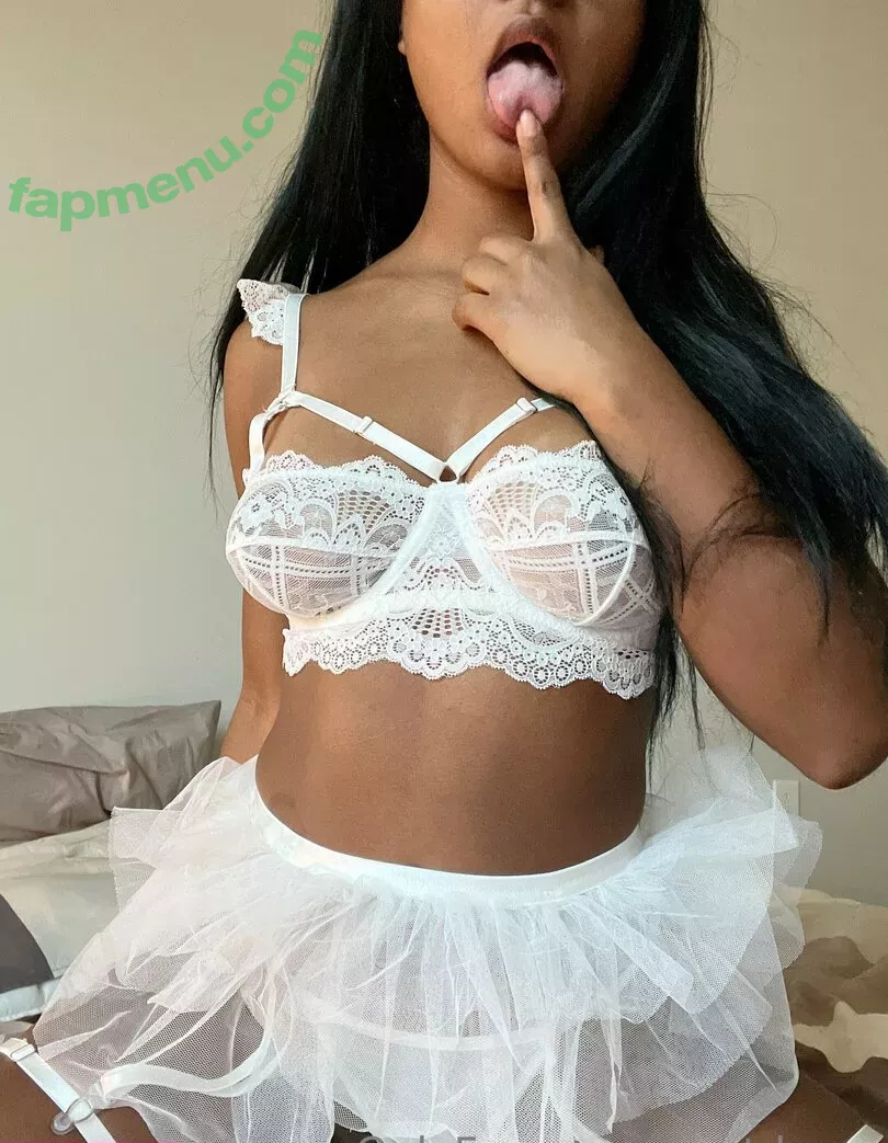 llalalinaa nude photo #0085 (llalaina)