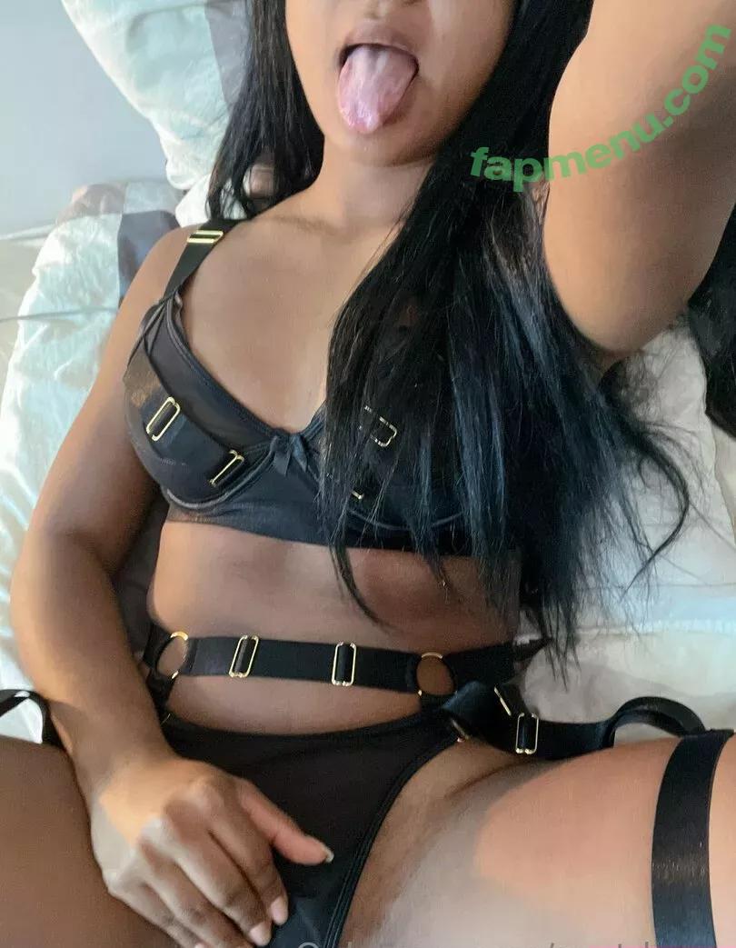 llalalinaa nude photo #0089 (llalaina)