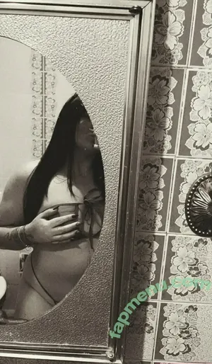  nude photo #0003