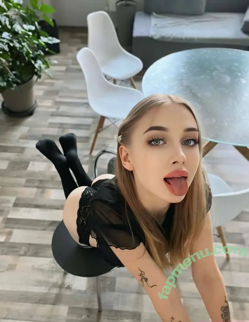 lliiillyy nude photo #0070 (lliiillyy__)