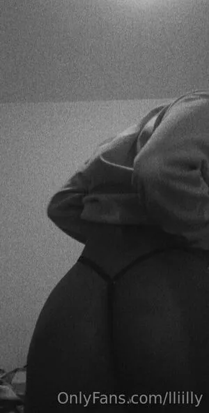 lliilly / lilly nude photo #0005