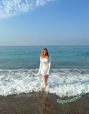 Llnaone / linaonelv nude photo #0002